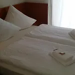Hotel Garni Kaiserpfalz 3*