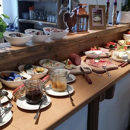 מלון Garni Kaiserpfalz