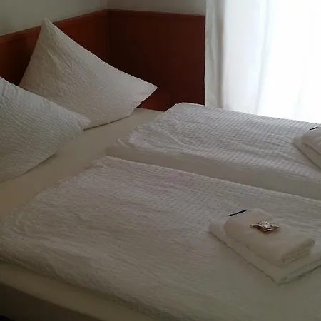 Hotel Garni Kaiserpfalz 3*