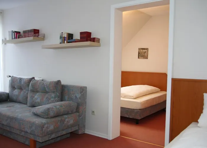 Hotel Garni Kaiserpfalz 3*